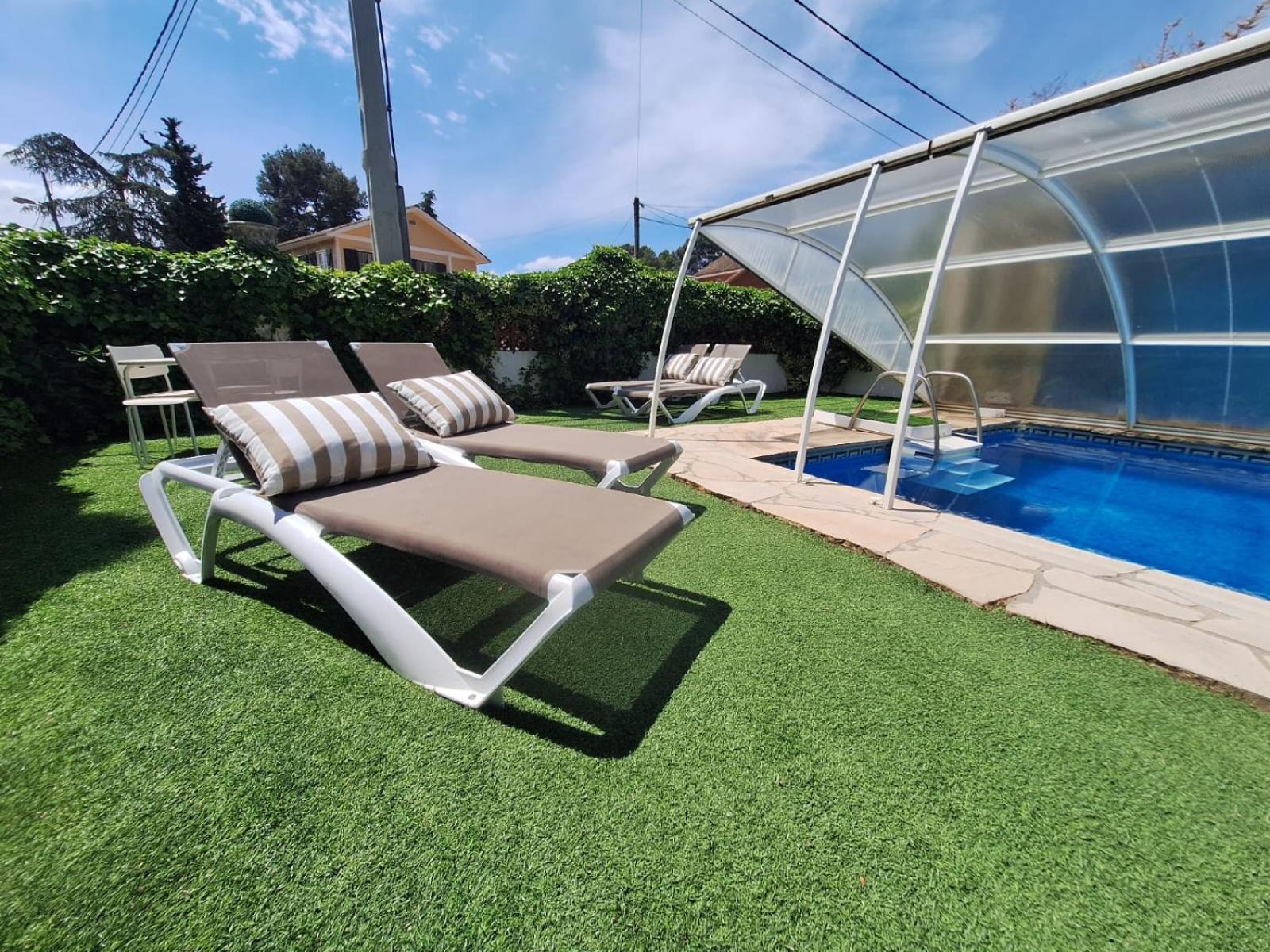 Casa Acogedora Familiar Con Piscina Pallejá Eksteriør billede